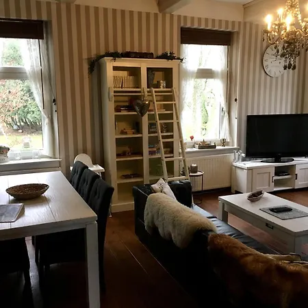 Steinhaus Hof Bunde (Lower Saxony)