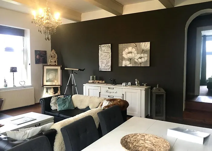 Steinhaus Hof * Bunde (Lower Saxony)